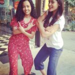 Bindu Madhavi Instagram - Thug life😂😆 @varshagovindu #sisters❤️👭