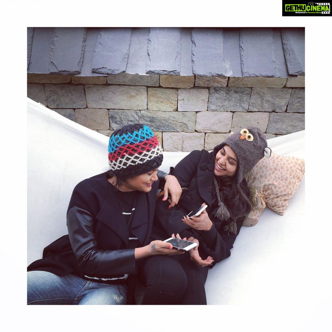 Bindu Madhavi Instagram - Meri Jaan, mera sher..... sending you virus free hugs and kisses, Happy bday Bobby ❤️❤️ miss and love you the most 🤗😘 @sravanthichukkapalli #kasoldiaries #mountainscalling