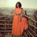 Bindu Madhavi Instagram - Early Mrng shoot in a beautiful location near Hyderabad
