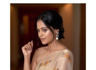 Bindu Madhavi Instagram - For the Launch of Aha OTT platform Saree - @MerasalOfficial H + M - @Danam_Mua / @VurveSalon Photography - @Mahesh_Namburi Styled by @Blueprint_By_Navya_Divya & @DesignByBlueprint