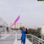 Catherine Tresa Instagram - Wishing you a string of joy 🪁🪁🪁☺️☺️. Happy Pongal and Makar Sankranti 🤗. #happysankranti #joyandprosperity #festivalsareallaboutlove #flyashighasakite #loveandlight Note: While we find joy in flying kites on Sankranti, let's be sensitive towards birds, animals and our environment by choosing cotton threads for our kites and not the banned Manja (synthetic threads) which are extremely harmful. Our joy should not end up becoming misery to others.