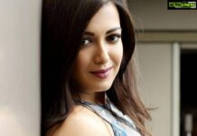 Catherine Tresa Instagram - Was just thinking about how quickly my week zoomed by and how it's already the weekend 🤷🏻‍♀️. Not that I'm complaining 😁. How was your week? @arunprasath_photography