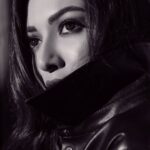 Catherine Tresa Instagram - Noir et blanc. How is everybody doing this weekend?