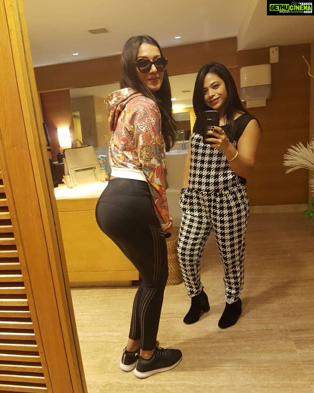 Catherine Tresa - 172K Likes - Happy Birthday doll @batwoman_m !!🥂
Here is to more treks in our constant effort to be outdoorsy, more lounging which we are oh so good at, tons of shopping which we ironically never tire of and many, many more mirror selfies in our quest for the perfect one 😘.
I miss you! Come see me soon!!
Wishing you the best in all that you do🤗💗💗.