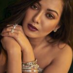 Catherine Tresa Instagram - Be kind. Be love.