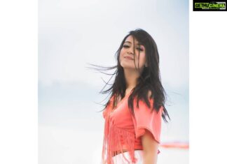 Catherine Tresa Instagram - Beach holiday anyone??