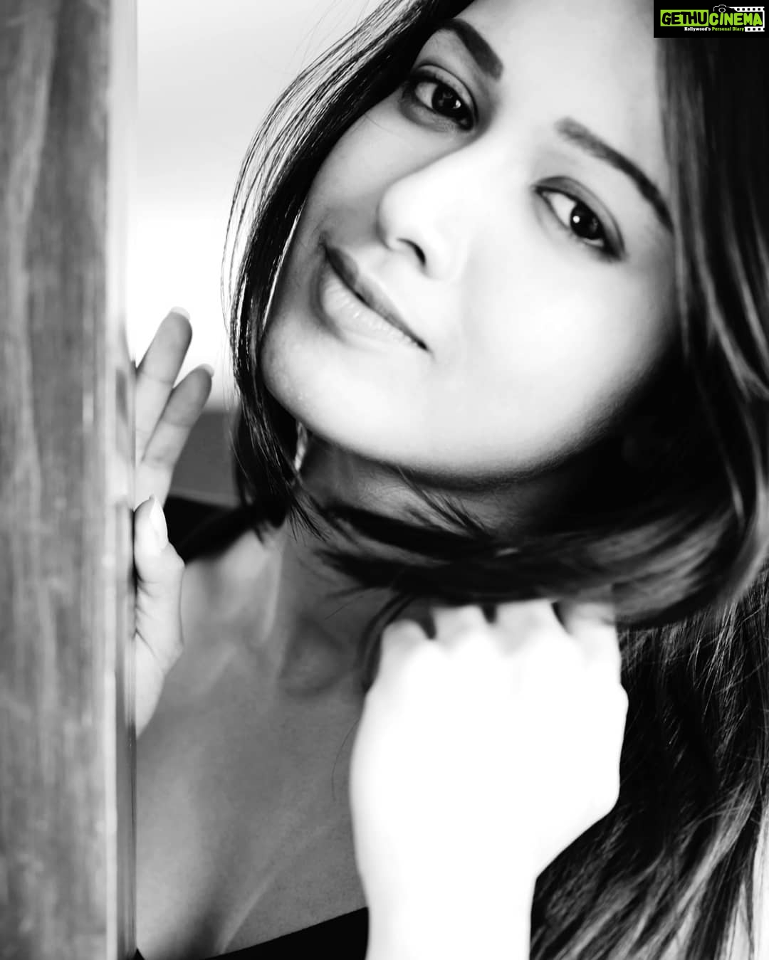 Catherine Tresa Instagram - Colour is everything, black and white is more. - Dominic Rouse. #blackandwhitephotography