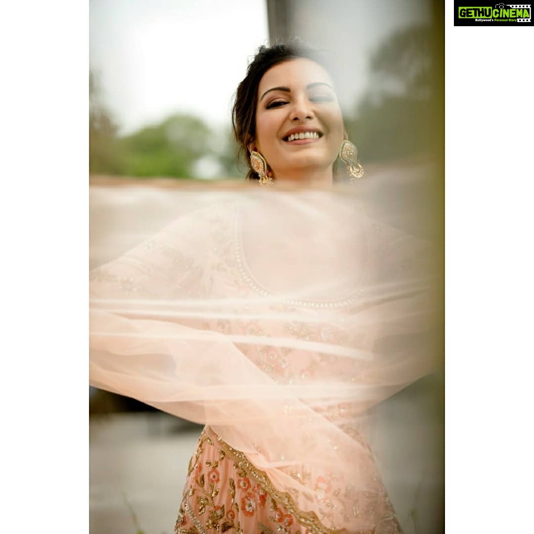 Catherine Tresa Instagram - #aruvamfromoct11th