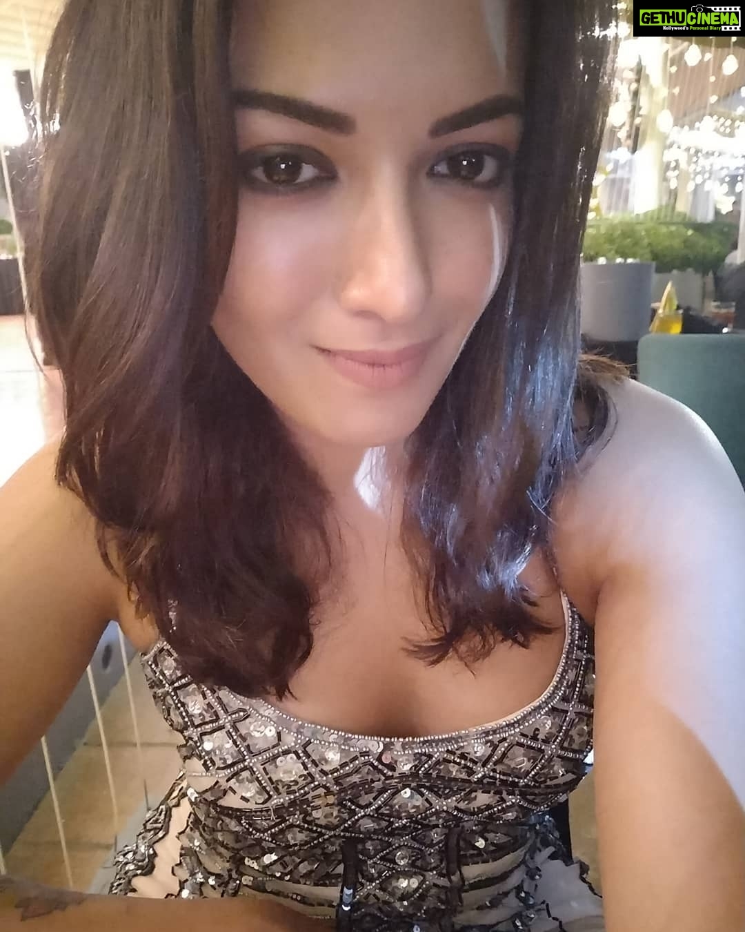 Catherine Tresa Instagram - I hope you guys have a great weekend! All my love!!