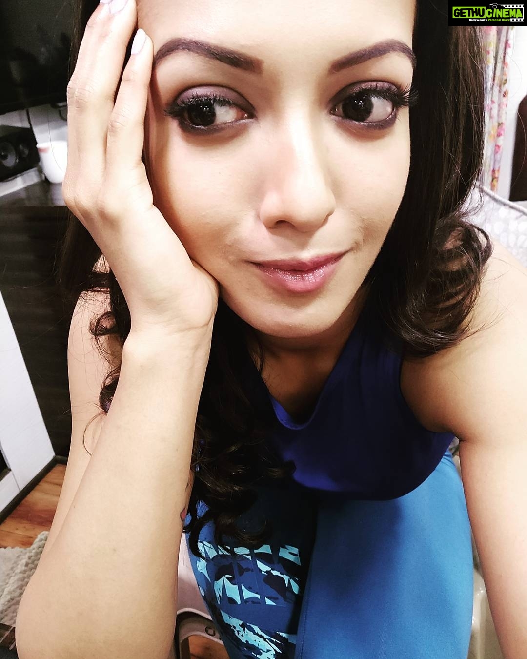 Catherine Tresa Instagram - The weekend is almost here and I'm thinking about what to do 😁😁. Have a great one you guys!!