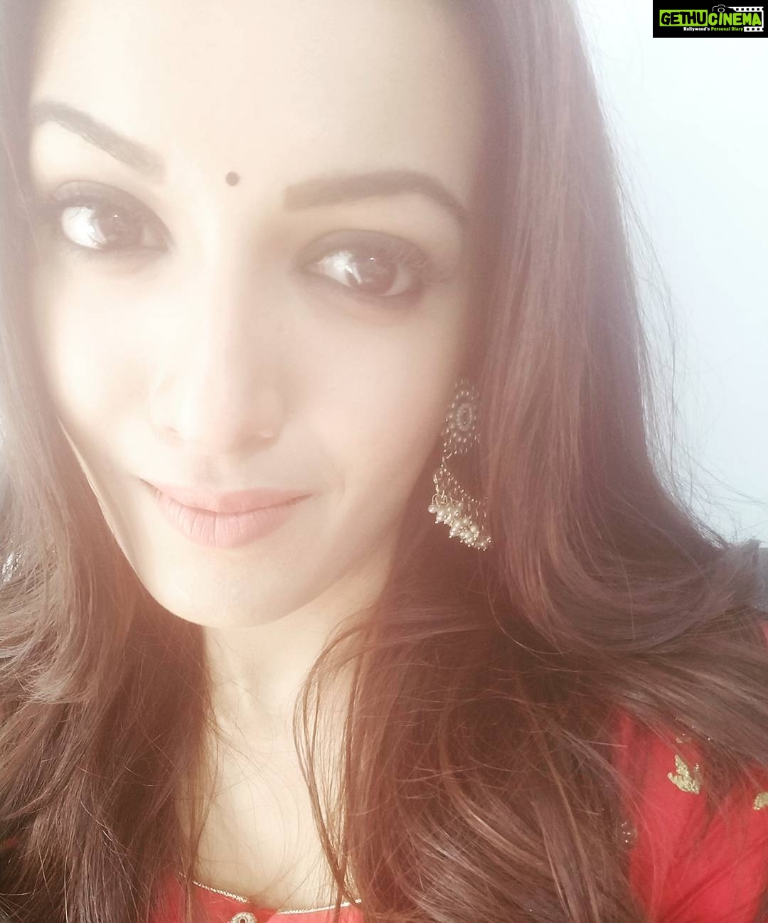 Catherine Tresa Instagram - Have a fabulous weekend darlings! Love and hugs 😘😘