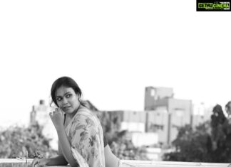 Chandini Tamilarasan Instagram - Photography: @sat_narain @praveenbabu96 Costume& accessories: @sindira_by_swethaindiran Makeup and Hairdo: @mua_supriya & @banu_hairstylist_sareedrapist 🌸