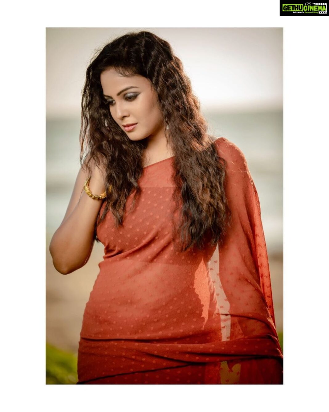 Chandini Tamilarasan Instagram - Be the girl with not just beauty but also swag 😜😜 📸 - @kiransaphotography Muah - @suryasasimounika25 @prem_hairstyle Styling - @navadevi.rajkumar