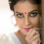 Chandini Tamilarasan Instagram - You always gain by giving Love 😍😍