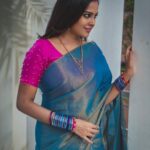 Chandini Tamilarasan Instagram - The perks of working on a Sunday is getting some nice pics clicked by your costar @the__akshay_kamal__ .. I just Love the saree and blouse by @elegantoutfits_ease @elegantoutfits_salwarsuit HAPPY SUNDAY GUYS