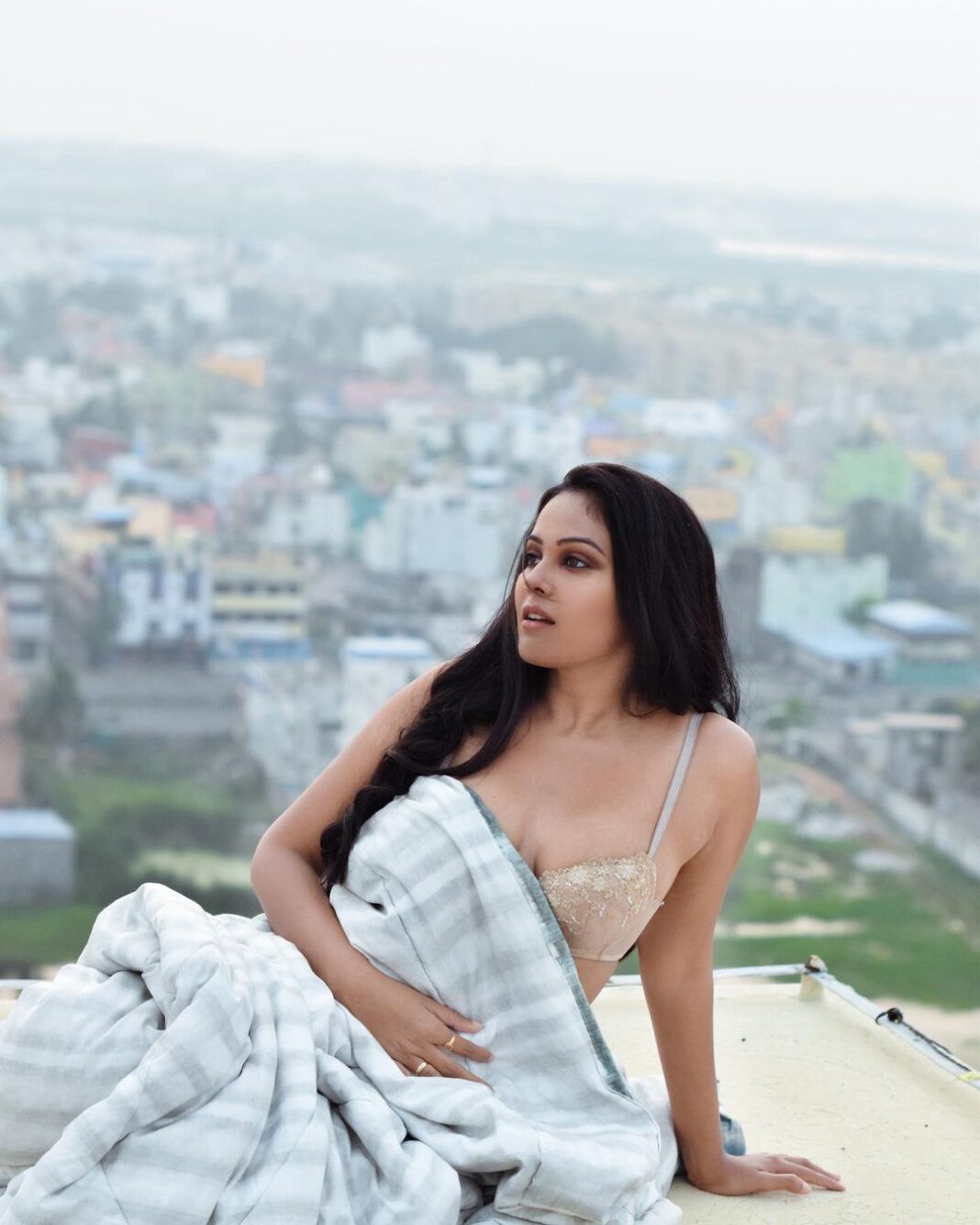 Chandini Tamilarasan Instagram - Constantly searching for views that take my breath away ❤️ 📸- @irst_photography Muah - @bhuvanabridaldiaries Chennai, India