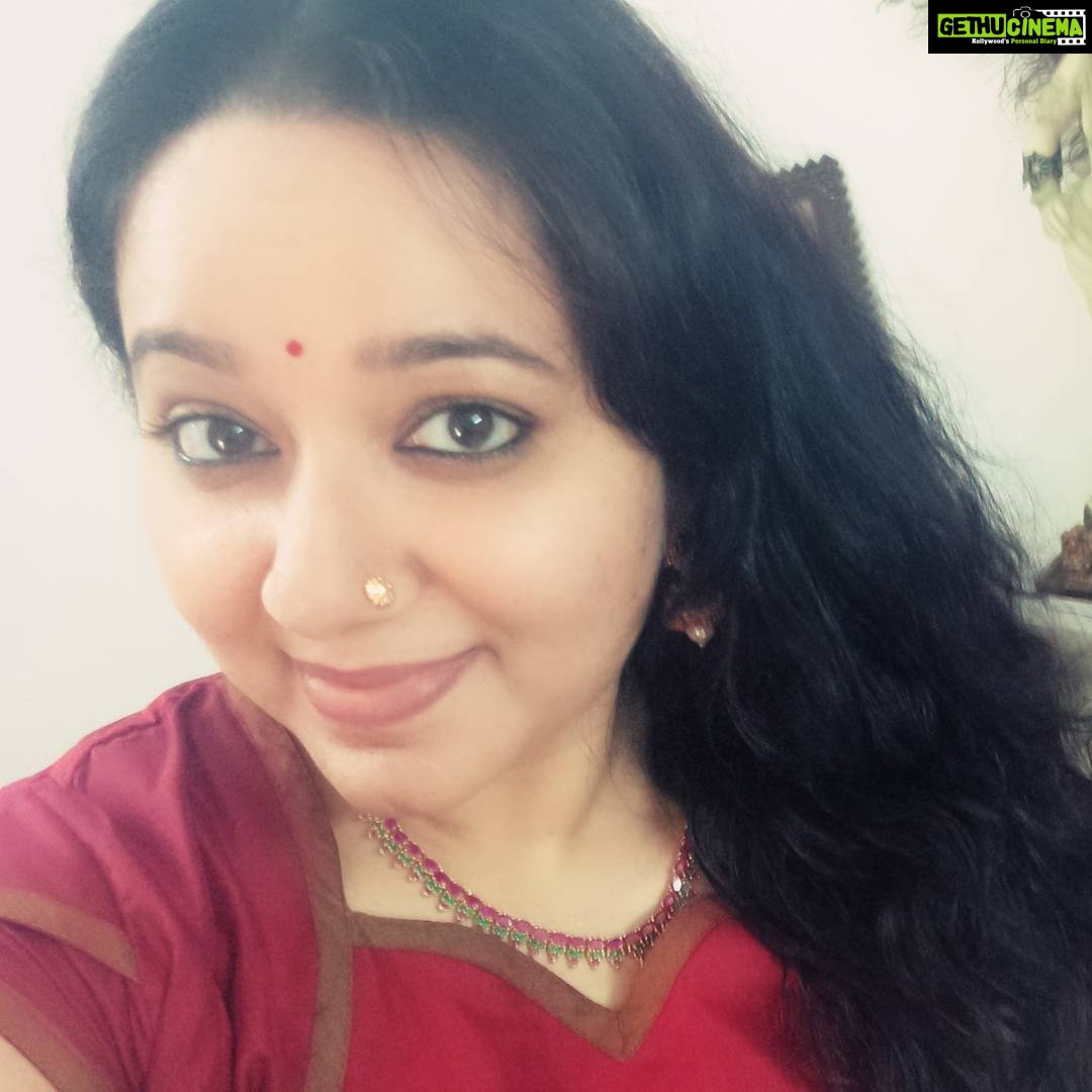 Chandra Lakshman Instagram - When Onam selfies aren't done yet😛😬ah!