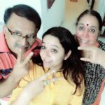 Chandra Lakshman Instagram - 😍😍😍😍😍 #familyisablessing #appaamma #selfiefun #crazyus #love Tiruvanmiyur, Tamil Nadu, India