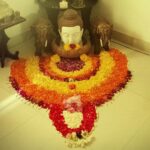 Chandra Lakshman Instagram - Happy Onam!! #onam #2017 #pookkalam #homesweethome #sadhya #payasam #festive @mallupage