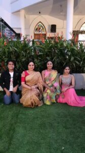 Chandra Lakshman Instagram - #foolingaround #instareels #locationfun
@swanthamsujathaofficial @suryatv @anunairofficial @swathikaa.__ @_manaved