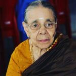 Chandra Lakshman Instagram - My vacations were spent with my Manniammai(paati) every year, my maternal grandmother..I always look forward to meet her as she would wait eagerly at the gate of our home in Trivandrum. She is gone at 94,my gorgeous Paati..sad none of us could be with her during her final journey.. Missing her dearly❤️