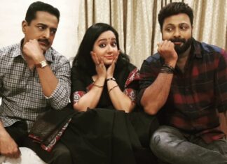 Chandra Lakshman Instagram - #moongirl #swanthamsujata #theboys #funatwork #latenightshenanigans #actor #tamilactress #malayalamactress #teluguactress #films #television #chandratosh Kochi, India