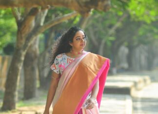 Chandra Lakshman Instagram - 📸@bibin.xavier.parappuram 🥻@fashionway_4u Styling:Shemi #moongirl #photoshoot #hairandmakeup #sareelove #collaboration #actor #tamilactress #malayalamactress #teluguactress #films #television Kakkanad, India