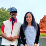 Chandra Lakshman Instagram - DOP Saar @pushpandivakaran #moongirl #swanthamsujata #suryatv #shootdiaries #munnar #malayalamactress #teluguactress #films #television Parakkat Nature Resorts