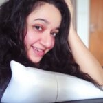 Chandra Lakshman Instagram - Self love makes you indestructible..💖 Me after a good sleep,oil bath,yumm food and binge watching some of fav shows..🧿💕🙏 #moongirl #selfieoftheday #instadaily #nomakeup #beingme #blessed #actor #offday Kochi, India