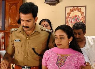 Chandra Lakshman Instagram - HAPPY BIRTHDAY to my first hero and a brilliant actor..Proud of your work @therealprithvi. Stay blessed! 😊 #moongirl #prithvirajsukumaran #firsthero #bestcostar #actor #tamilactress #malayalamactress #teluguactress #films #television Kochi, India