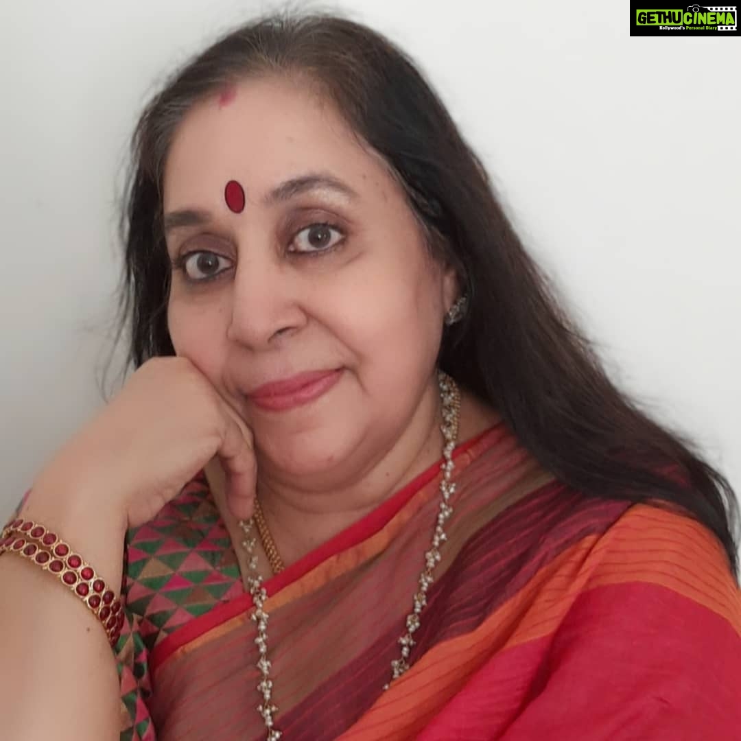 Chandra Lakshman Instagram - The soul of our home..🤗🧿 HAPPY BIRTHDAY AMMA..😘😘😘 Lots of love and teddy hugs🥰 @lakshmanmalathy #moongirl #momsarethebest #amma #motherdaughter #love