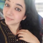 Chandra Lakshman Instagram - The minimalistic look is my favourite 💖 . . . #moongirl #selfie #simple #homestyle #actor #tamilactress #malayalamactress #teluguactress #films #television Chennai, India