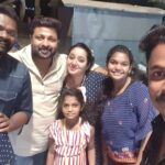 Chandra Lakshman Instagram – Team Happiness 🎉
@tosh.christy
@anzarkhandirector @sabira_anzar @hannahpathu @muruganpanachamoodu 
#moongirl #familylikefriends #blessed #love #swanthamsujata #fortkochi Kochi, India