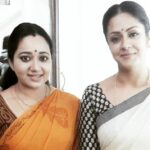 Chandra Lakshman Instagram - #ponmagalvanthaal was a great watch.. Loved the characters,the twists and the subtle narration..I am so glad Jyothika takes up such responsible subjects and also portrays the characters so well..💖 And this is a #throwback pic when i met @jyothikah during the shoot of #36vayadhinile @rosshanandrrews . . . #moongirl #favouriteactress #jyothika #tamilfilm #pasamalar #serial #shoot #actor #tamilactress #malayalamactress #teluguactress #films #television Chennai, India
