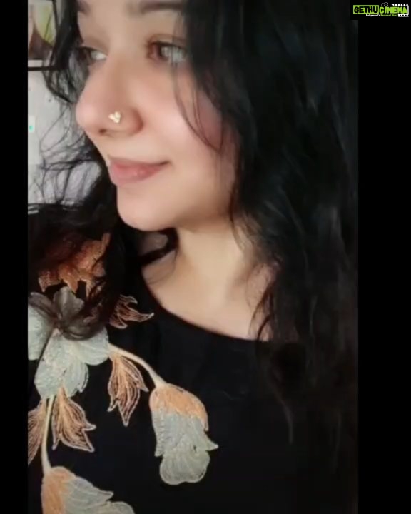 Chandra Lakshman Instagram - This song is a blessing.. Shared screen space sang and danced with the Gaanagandharvan Yesudas Uncle..Thanks to director Vinayan Sir for thinking of me for this beautiful song.. @gopalaswamylakshmi 💖 . . . #moongirl #favouritesong #blessed #actor #tamilactress #malayalamactress #teluguactress #films #television