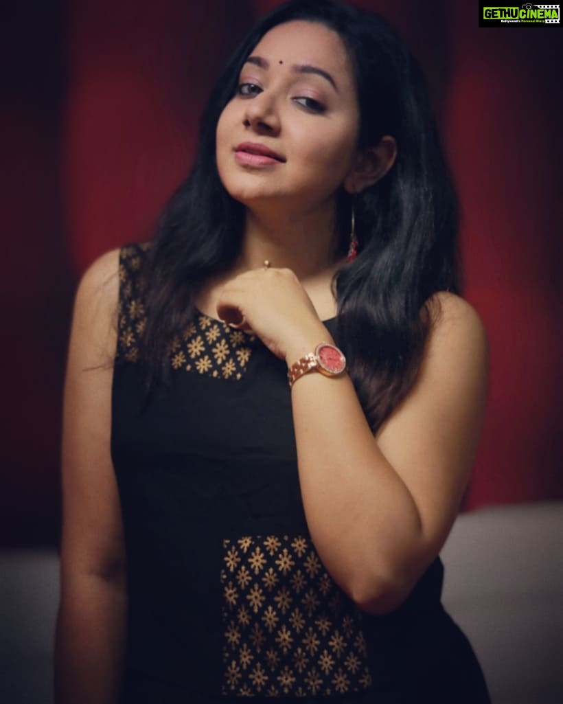 Chandra Lakshman Instagram - 📸 @bibin.xavier.parappuram #moongirl #actor #tamilactress #malayalamactress #teluguactress #films #television #photography