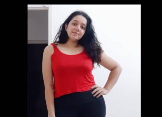 Chandra Lakshman Instagram - 💪🤙💖 #moongirl #fitness #myfitnessjourney #lovingthephase #stayingstrong #stayhome #staysafe #stayhappy #smile #abundance #actor #tamilactress #malayalamactress #teluguactress #films #television Chennai, India