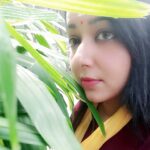 Chandra Lakshman Instagram - That selfie.. Hmm #moongirl #allchanceoftanning #kerala #filmshooting #offday #exploring #thodupuzha #greeneverywhere #💝 Thodupuzha, India