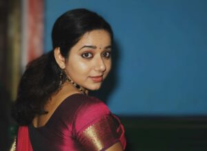 Chandra Lakshman Instagram - Looking back at those beautiful memories that are gonna inspire and lead my way ahead..🥰 #moongirl #blessed #love #spreadlove #positivity #goodthoughts #goodactions #stayhappy #smile #abundance #actor #tamilactress #malayalamactress #teluguactress #films #television Chennai, India