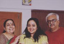 Chandra Lakshman Instagram - Happy birthday Appa 😘😘😘Lots of teddy hugs and ummaaaaa.. @lakshmanmalathy @tosh.christy
