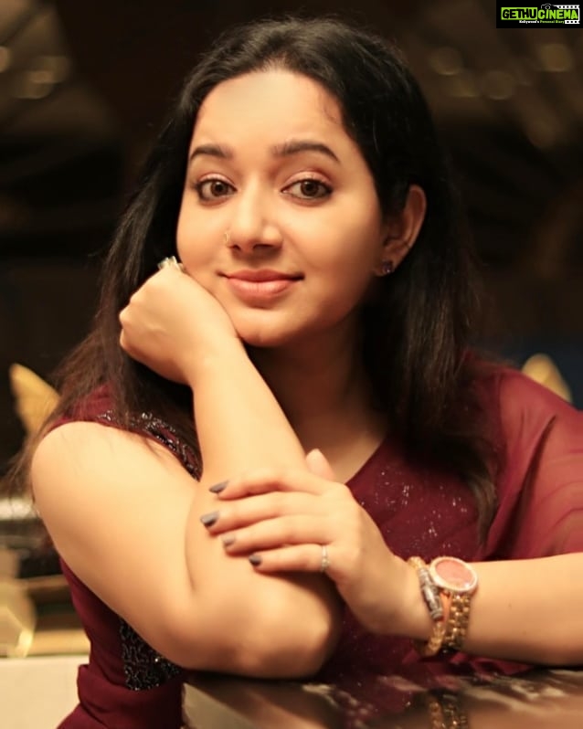 Chandra Lakshman Instagram - Its a beautiful day with beautiful thoughts and beautiful people around in a beautiful world💞 #moongirl #lifeisbeautiful #blessed #love #spreadlove #positivity #goodthoughts #goodactions #stayhappy