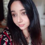 Chandra Lakshman Instagram - No monday blues ever..🤘Only browns and reds❤️ #moongirl #mondaymood #actor #tamilactress #malayalamactress #teluguactress #films #television #loveandpeace #🧿 #❤️