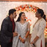 Chandra Lakshman Instagram - The legendary P.T.Usha🙏💝 @tosh.christy @lakshmanmalathy @linutoj_kvl @toj_christy . . . #moongirl #weddingstories #weddingphotography #ptusha