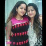 Chandra Lakshman Instagram - #throwback pic @varshapanjabi 😍 😍 😍 Found this after a long time da😘😘🧿 #moongirl #bestbuddies