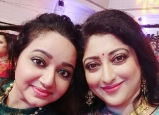 Chandra Lakshman Instagram - ...the prettiest..the extremely talented..my sweetest-Lakshmi Akka😍 #moongirl #asianettelevisionawards2019 #asianet #awards #trivandrum