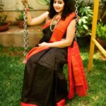 Chandra Lakshman Instagram - Meet @rasaalidesigns..♥️I love sarees and I feel extremely comfortable in one..This,a soft Madurai cotton saree from their Shankuntala series is definitely one of my favourites in the recent times..Thanks so much Charu for sending me this pretty one..Amma is already making plans to snatch it from me😛 Check out their Page for a beautiful collection of super comfy cottons..😊 #moongirl #sareedraping #sareelove #traditional #bestattire #jewellery #fusionfashion #hairandmakeup Chennai, India