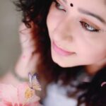 Chandra Lakshman Instagram - #moongirl #fashionphotography #blackandwhite #saree #actress #tamilactress #malayalamactress #teluguactress #cinema #serial #actorlife #hairandmakeup #lifeisbeautiful #editedphoto #instaphoto #trending