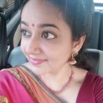 Chandra Lakshman Instagram - #moongirl #traditional #sareelove #silksaree #jewellery #tamilponnu #roadsidephotography #tirupati
