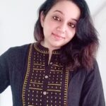 Chandra Lakshman Instagram - #moongirl #ootd #cottonlove #blackanytime #indianethnicwear #classy #simpledressing Kurta from @naasfashionwear - thanks💗