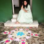 Chandra Lakshman Instagram - Wishing all you wonderful people a Happy and prosperous Diwali..🎉❤️ #moongirl #festivevibes #rangoli #diwali #home Chennai, India